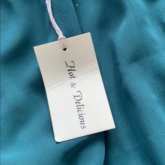 Green Dress - Picture 5 of 7